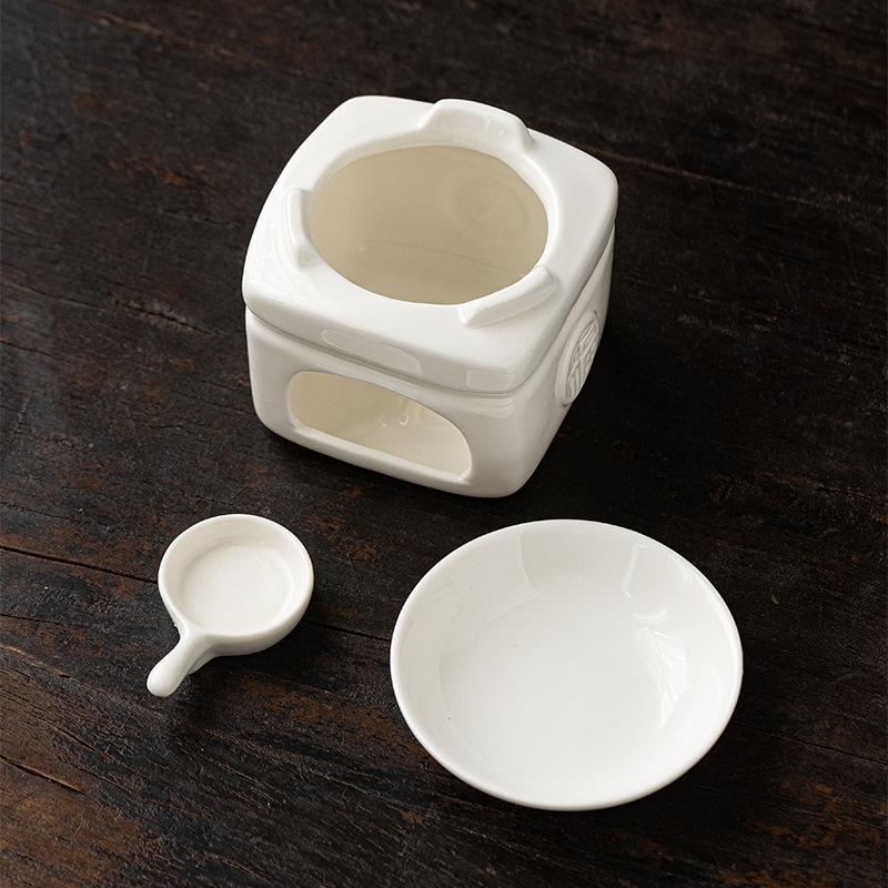 Cross-border White Porcelain Essential Oil Diffuser & Tea Warmer - Lifestyle Scene
