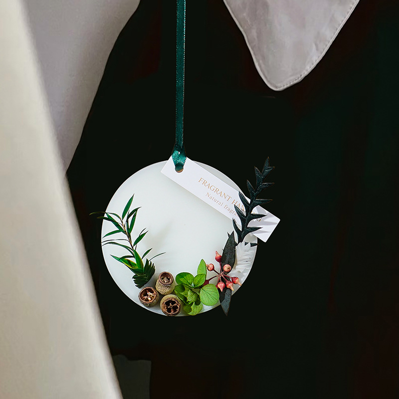 YUEKOKO Aromatherapy Wax Sachets - Wardrobe & Car Air Freshener, 17 Styles - Detail View