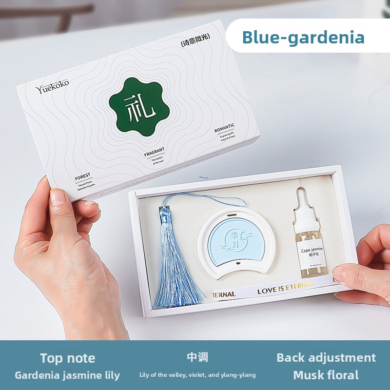 YUEKOKO Aromatherapy Wax Sachets - Wardrobe & Car Air Freshener, 17 Styles - Lifestyle Scene